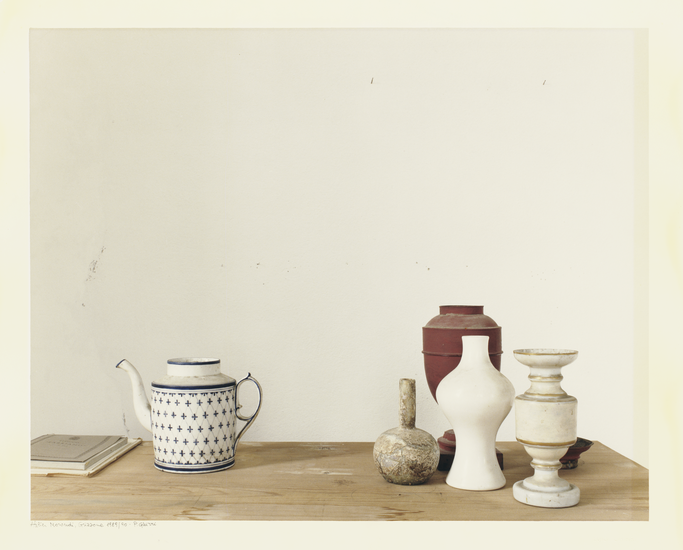 Luigi Ghirri - Senza titolo (foto tratta da Atelier Morandi) - 1990