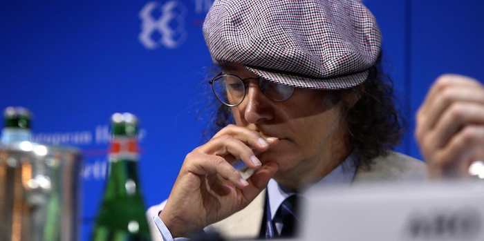 Politici col cappello2.14