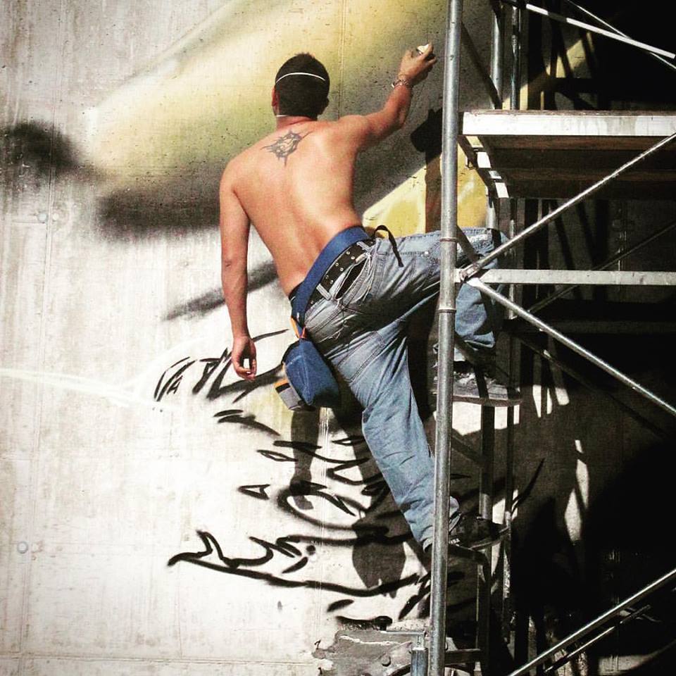 8721D583-D1BD-4A2F-869E-58B015C8EDC7@station