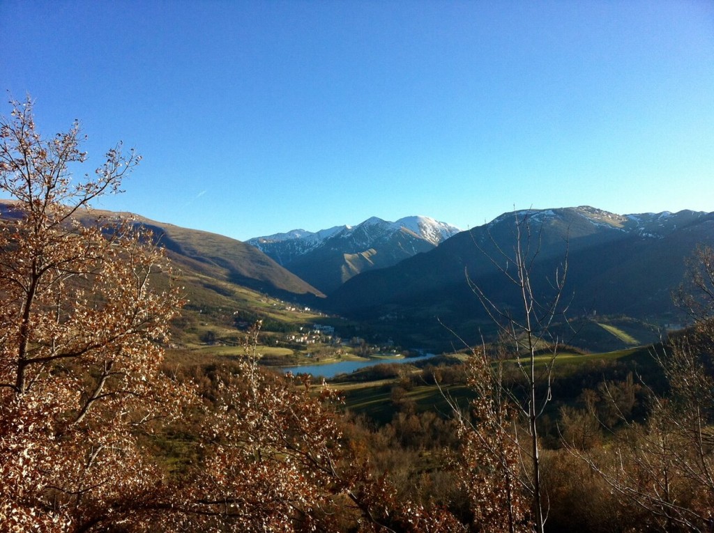 veduta-della-valle-del-fiastrone